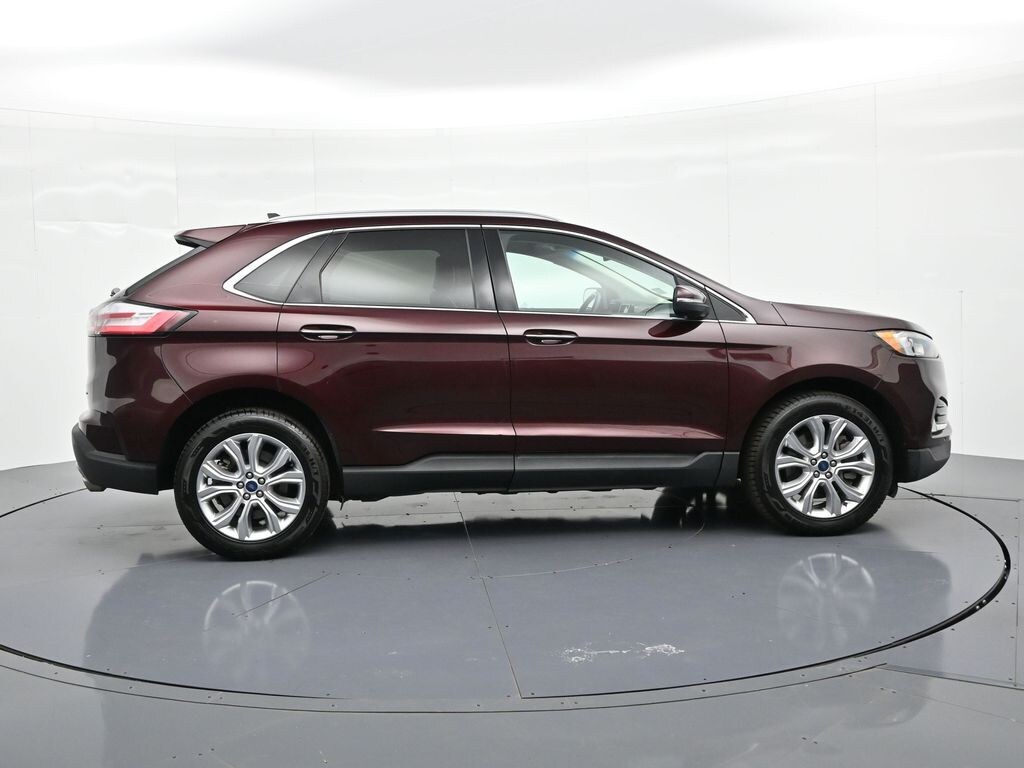 Used 2022 Ford Edge Titanium SUV