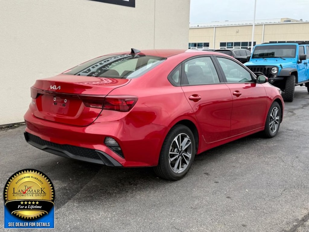 Used 2023 Kia Forte LXS IVT Sedan