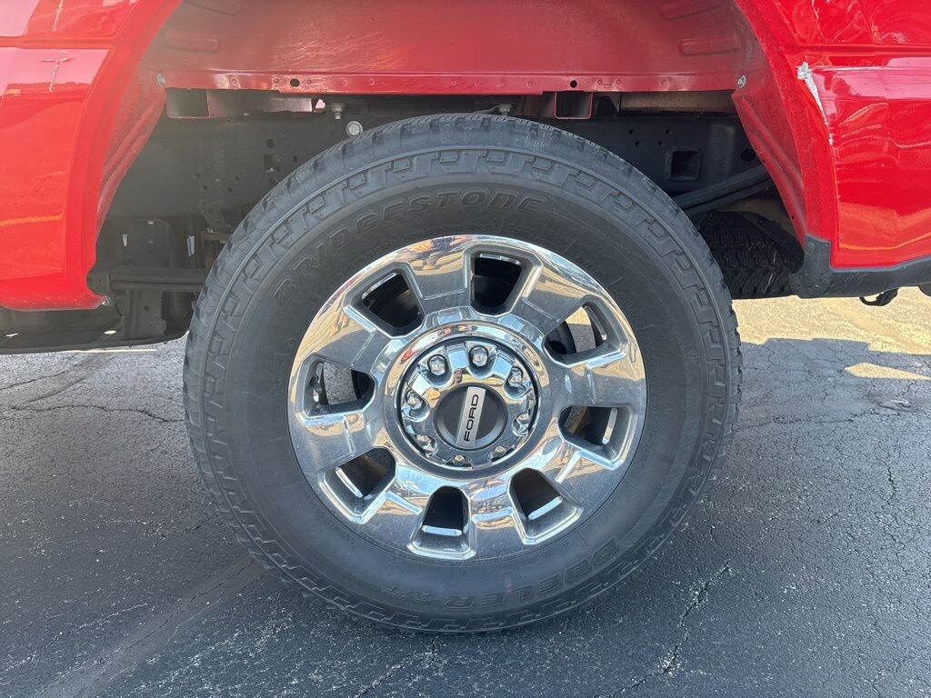 Used 2025 Ford F-250SD Lariat Truck