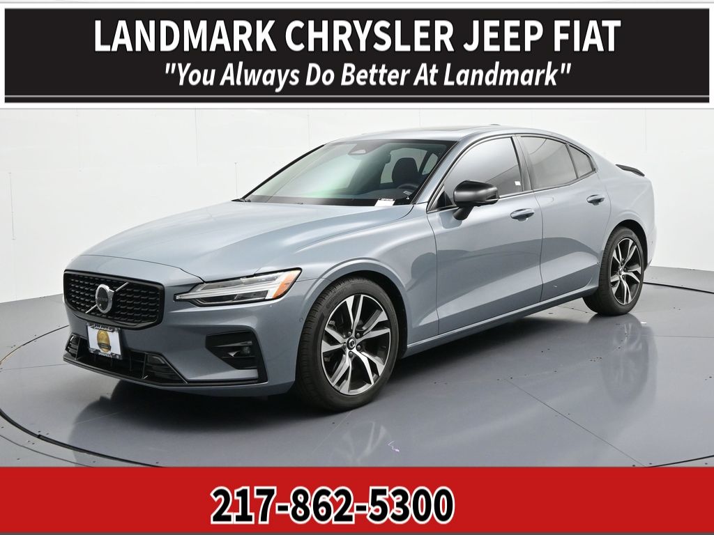 2024 Volvo S60 B5 Plus Dark Theme AWD's photo
