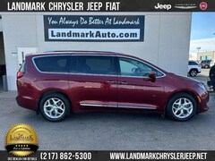 New 2020 Chrysler Pacifica for Sale in Springfield IL