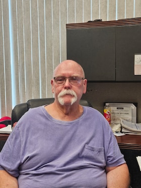 Staff member Gaylon Williams from ID_1d1df63cb815