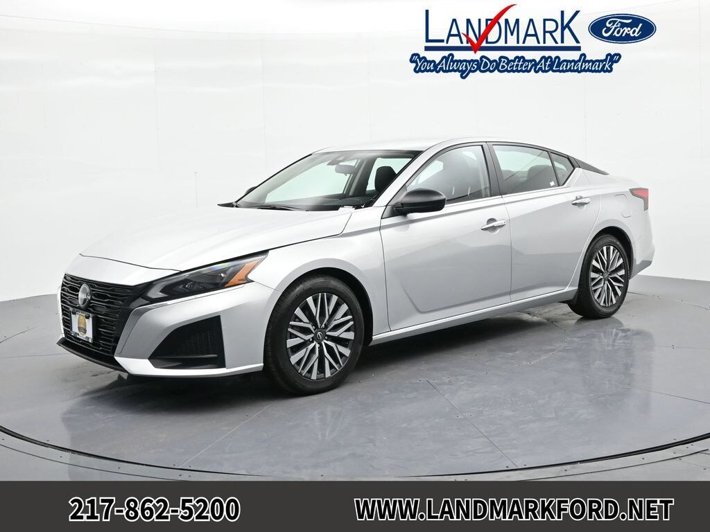 Used 2024 Nissan Altima 2.5 SV Sedan