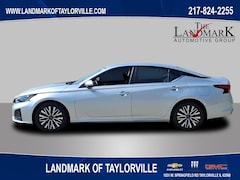 New 2023 Nissan Altima for Sale in Springfield IL
