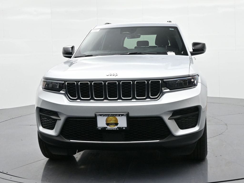 New 2025 Jeep Grand Cherokee Laredo X Sport Utility