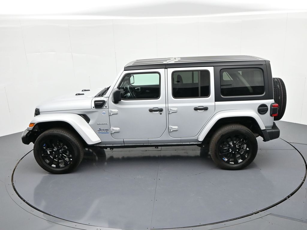 2022 Jeep Wrangler Unlimited Sahara 4XE - Photo 25