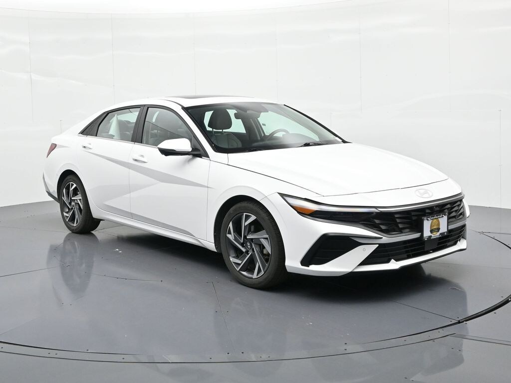 Used 2024 Hyundai Elantra Limited Sedan
