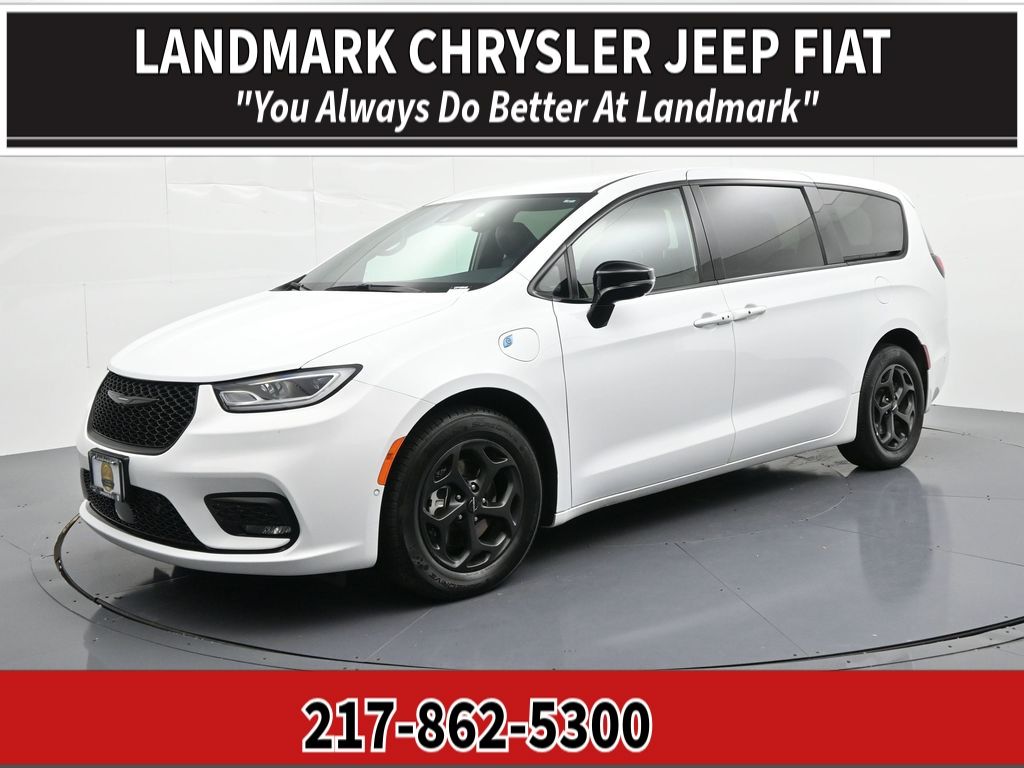 2024 Chrysler Pacifica Hybrid Select S-Appearance PHEV's photo
