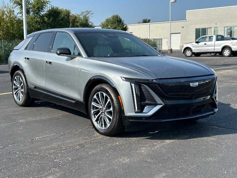 Used 2024 Cadillac LYRIQ Sport 1 with VIN 1GYKPTRKXRZ100572 for sale in Springfield, IL
