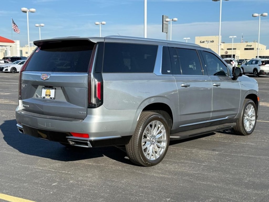 Used 2024 Cadillac Escalade ESV 4WD 4dr Premium Luxury SUV