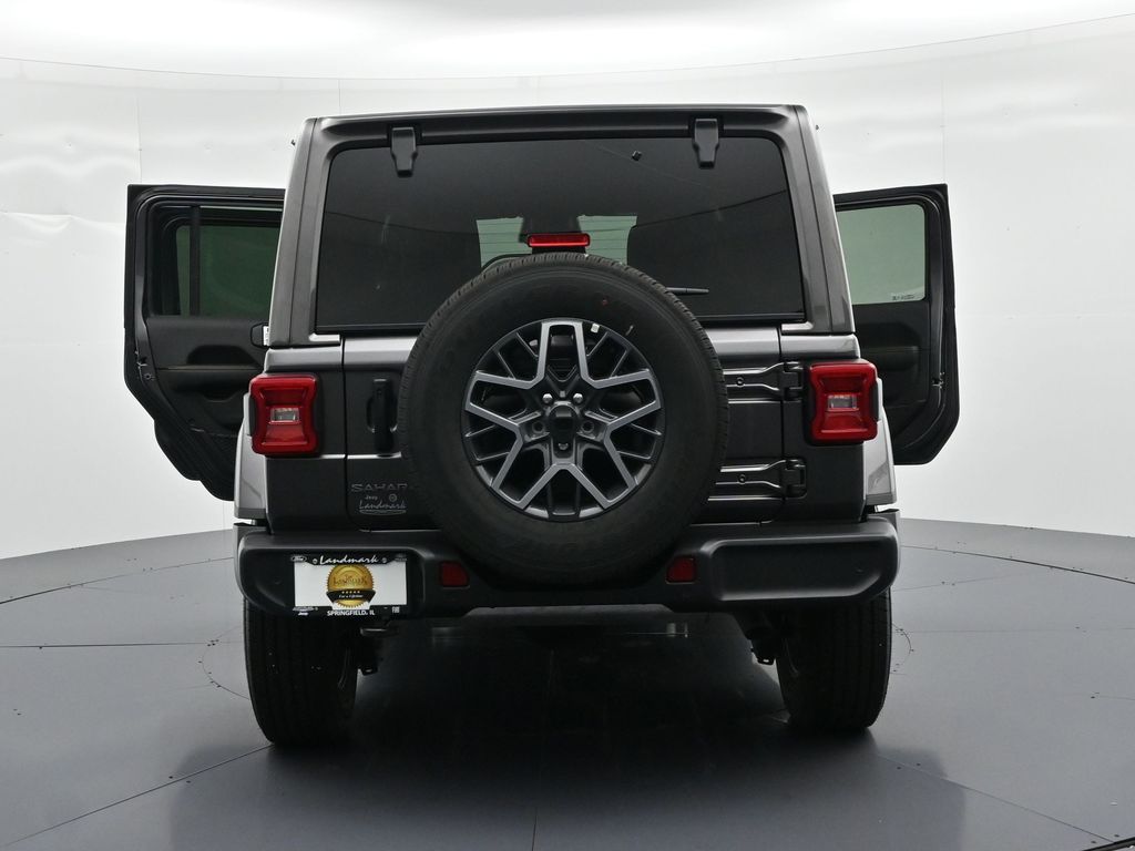 2026 Jeep Wrangler 4-Door Sahara - Photo 25