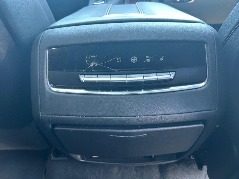 2023 Cadillac Escalade ESV Premium Luxury - Photo 18