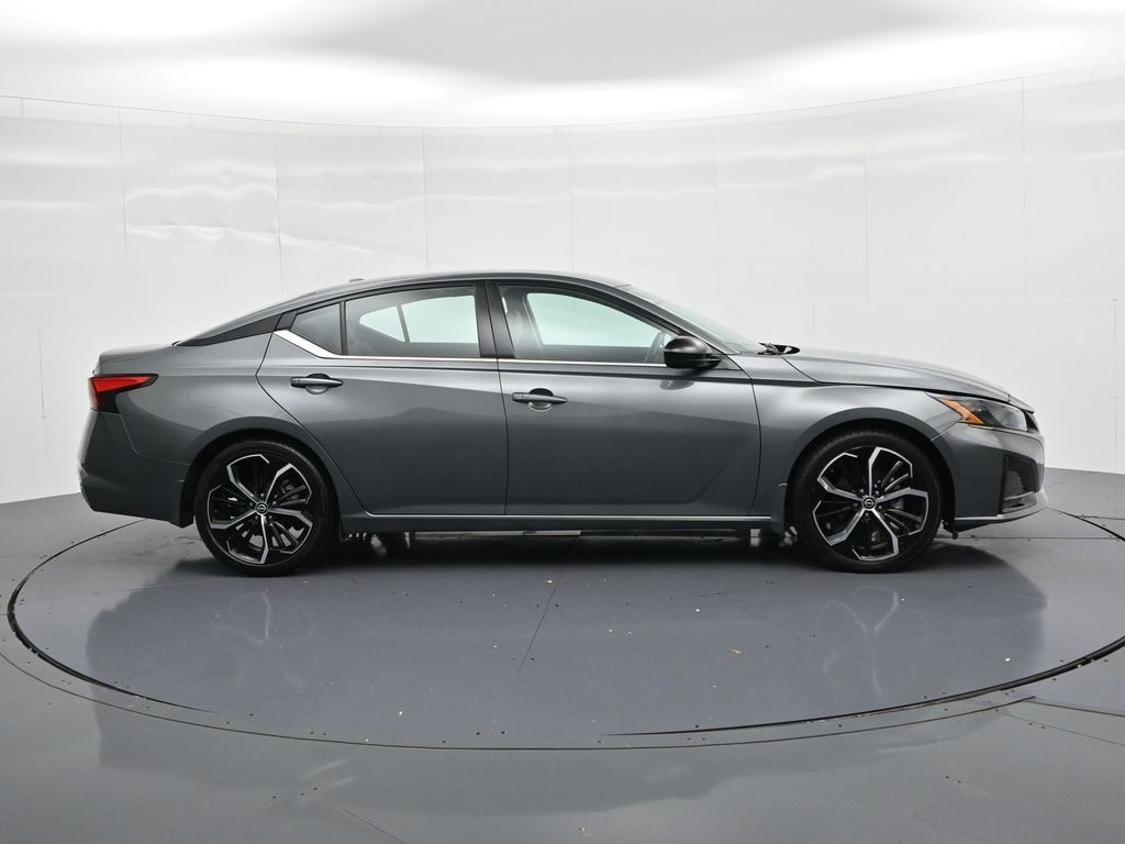 Used 2025 Nissan Altima 2.5 SR Sedan