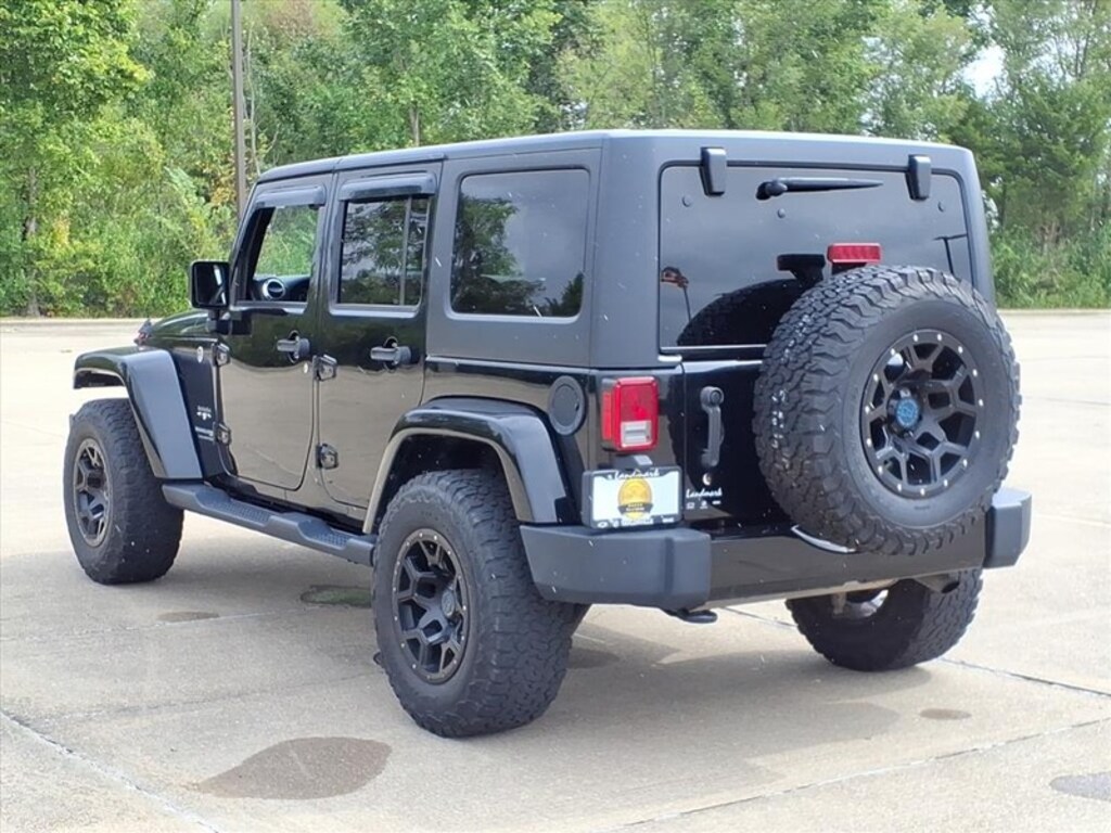 Used 2018 Jeep Wrangler JK Unlimited Sahara SUV