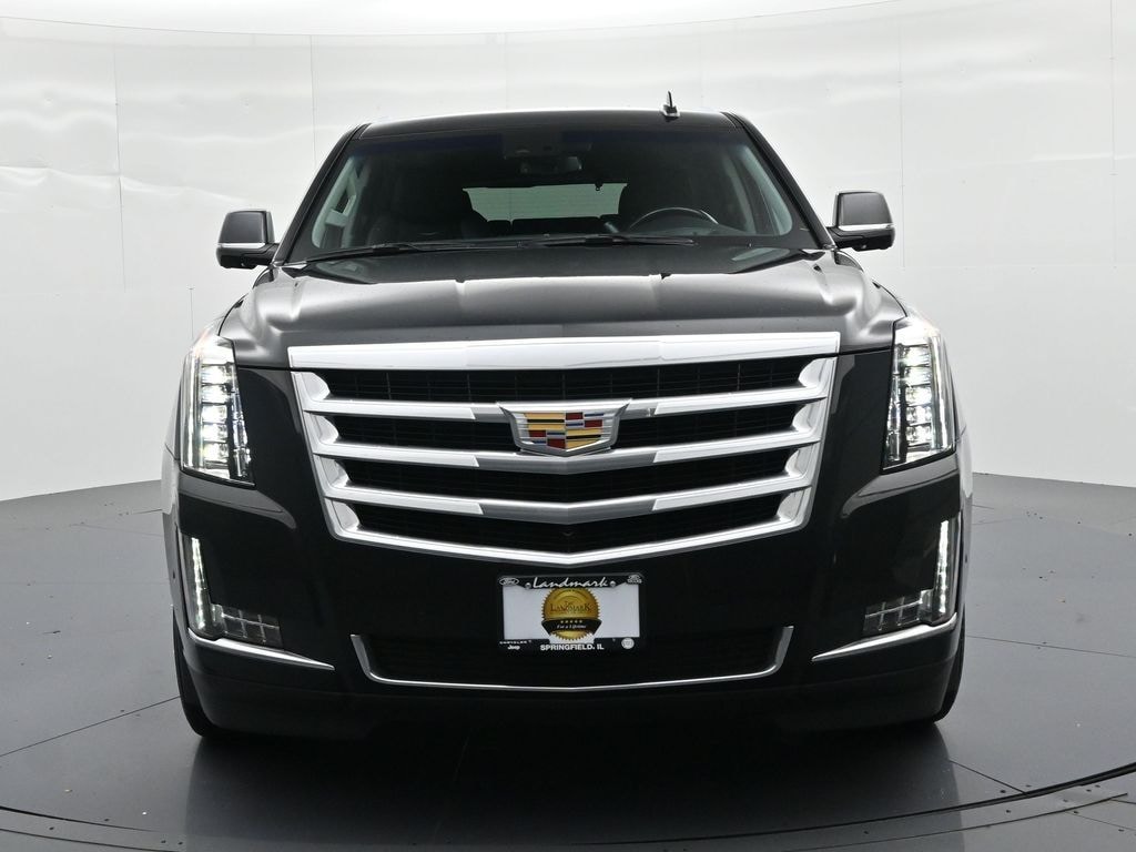 Used 2019 Cadillac Escalade Luxury SUV