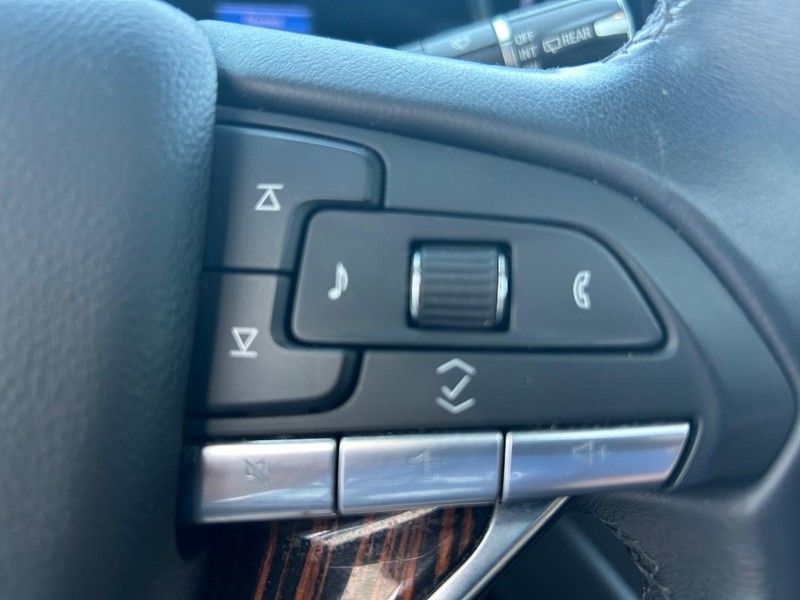 2023 Cadillac Escalade ESV Premium Luxury - Photo 11
