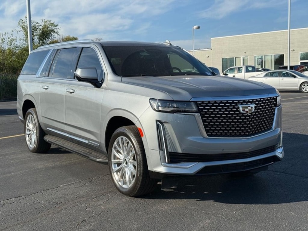 Used 2024 Cadillac Escalade ESV 4WD 4dr Premium Luxury SUV