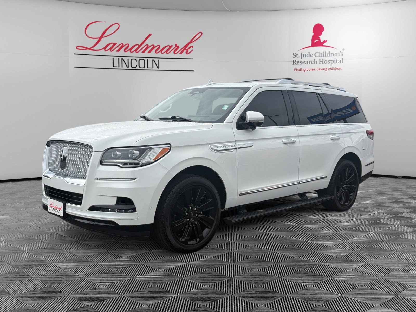 2023 Lincoln Navigator Reserve 4WD's photo