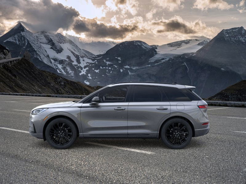 2026 Lincoln Corsair Premiere photo 2