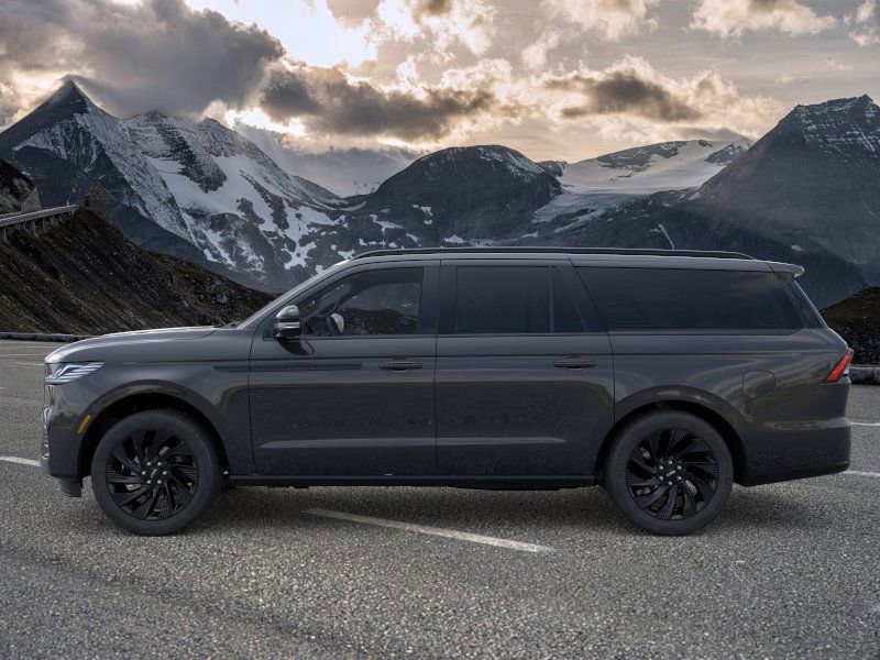 2025 Lincoln Navigator L Reserve photo 3