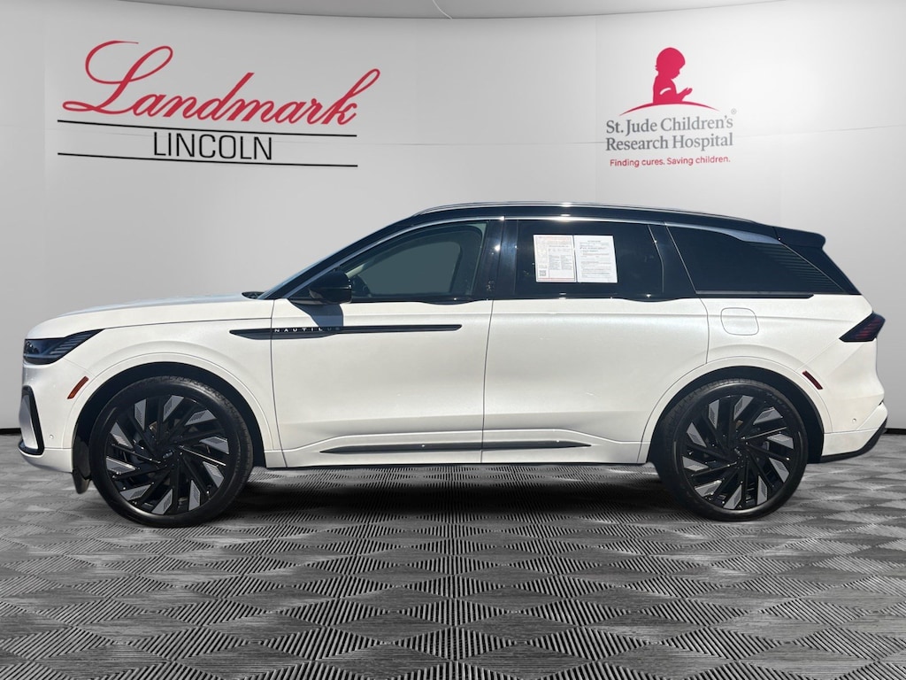Certified 2024 Lincoln Nautilus Black Label Black Label AWD