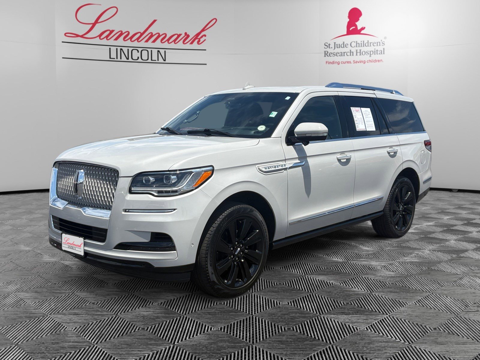 2023 Lincoln Navigator Reserve 4WD's photo