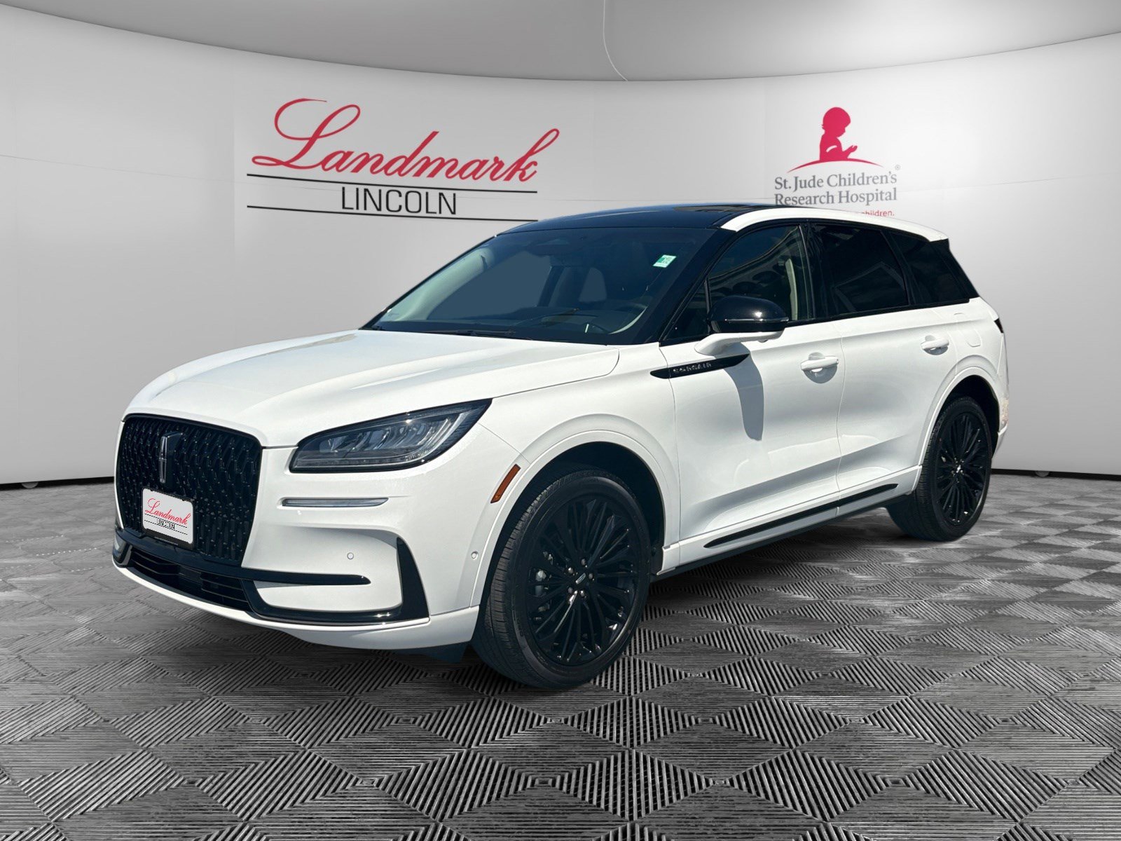 2024 Lincoln Corsair Premiere AWD's photo