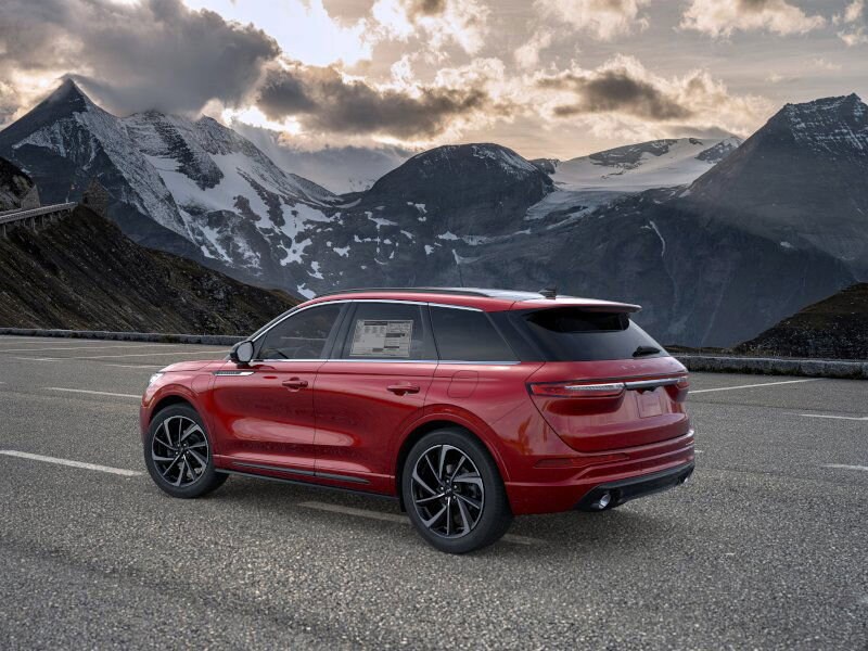 2026 Lincoln Corsair Grand Touring photo 4