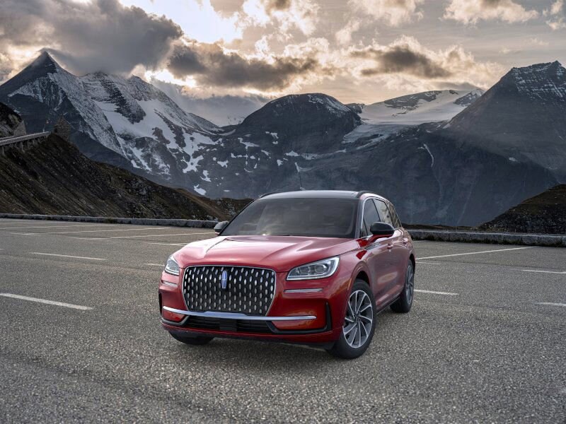 2025 Lincoln Corsair Grand Touring photo 2