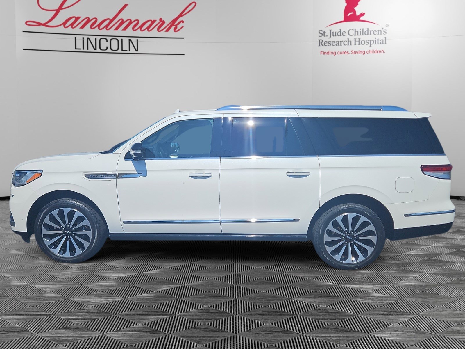 Certified 2023 Lincoln Navigator Reserve L with VIN 5LMJJ3LGXPEL11792 for sale in Englewood, CO