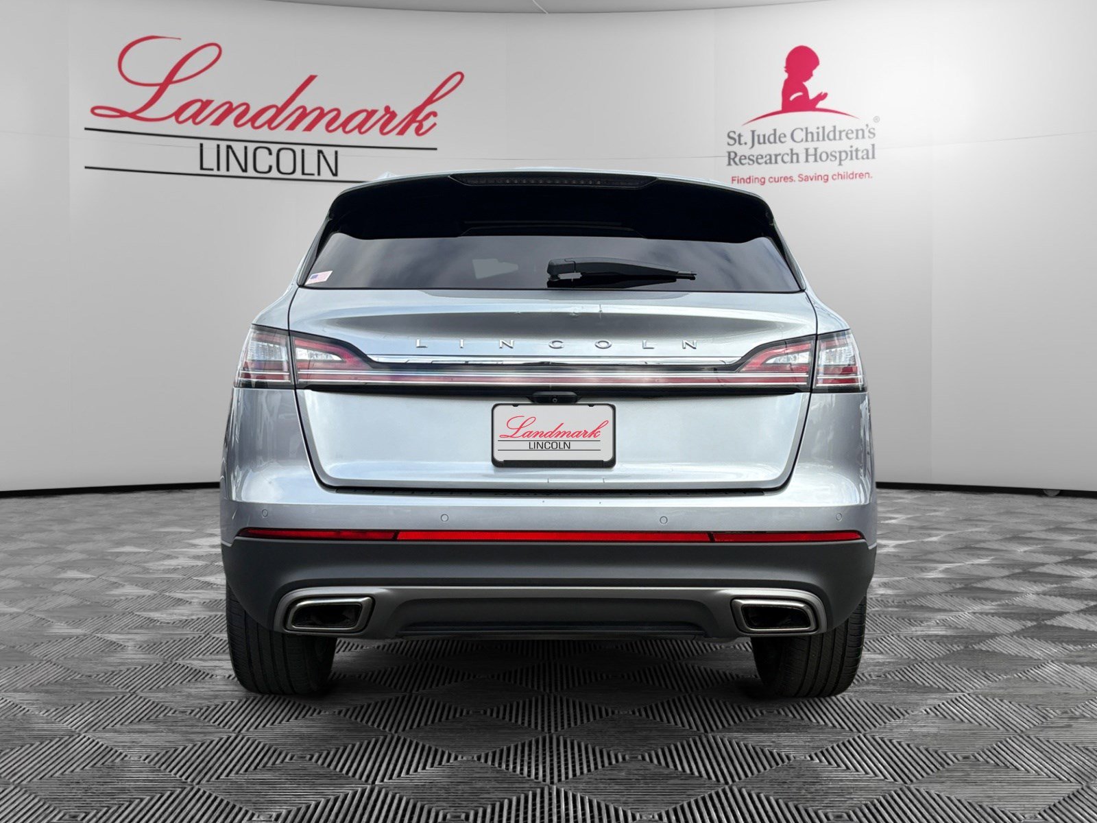 2022 Lincoln Nautilus Reserve photo 4