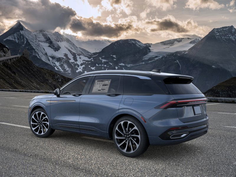 2025 Lincoln Nautilus Black Label photo 4