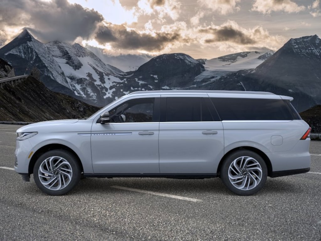 New 2026 Lincoln Navigator L Reserve SUV