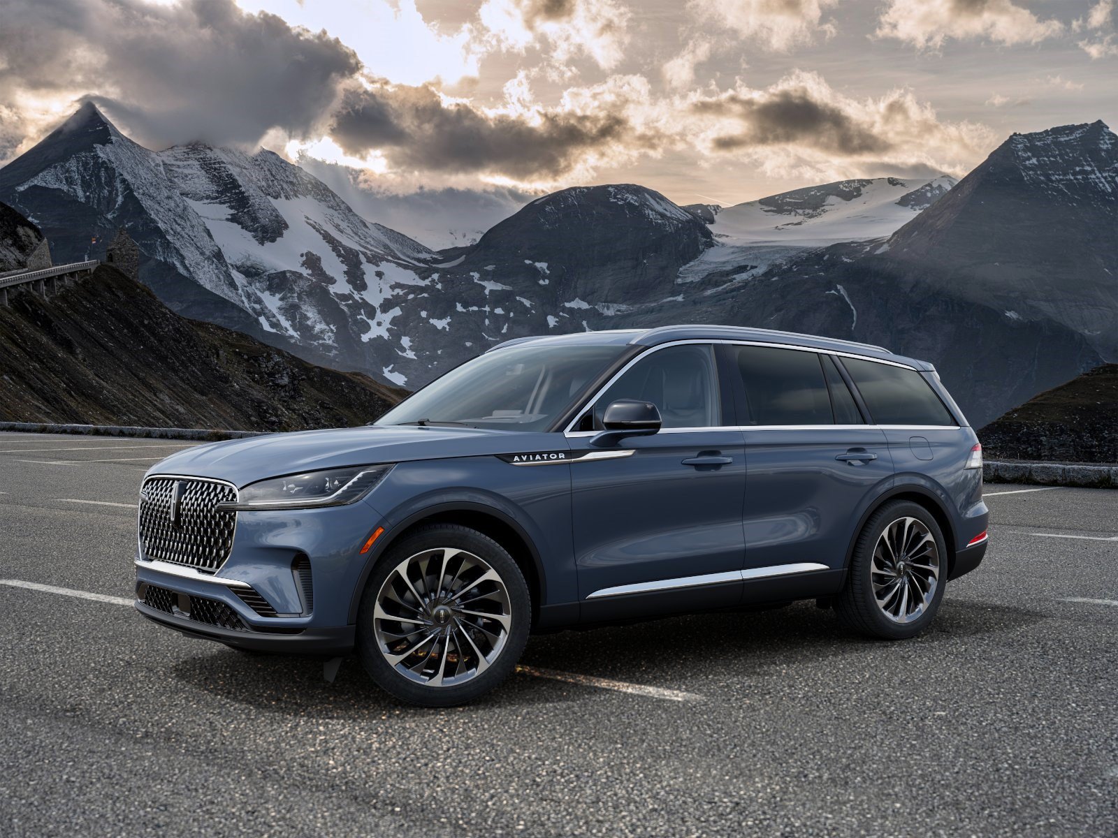 2027 Lincoln Aviator