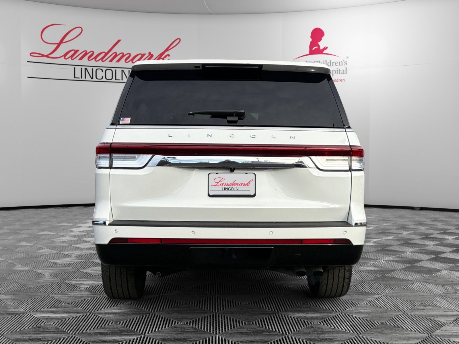 2024 Lincoln Navigator Premiere photo 4