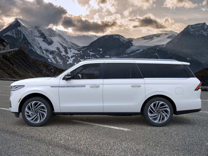 2025 Lincoln Navigator L Reserve photo 3