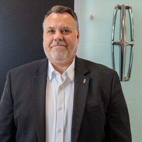 Staff member Kenneth Muilenburg from 17e8c1d13f9b