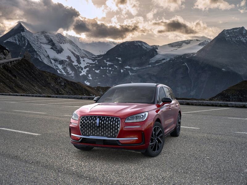 2026 Lincoln Corsair Grand Touring photo 2