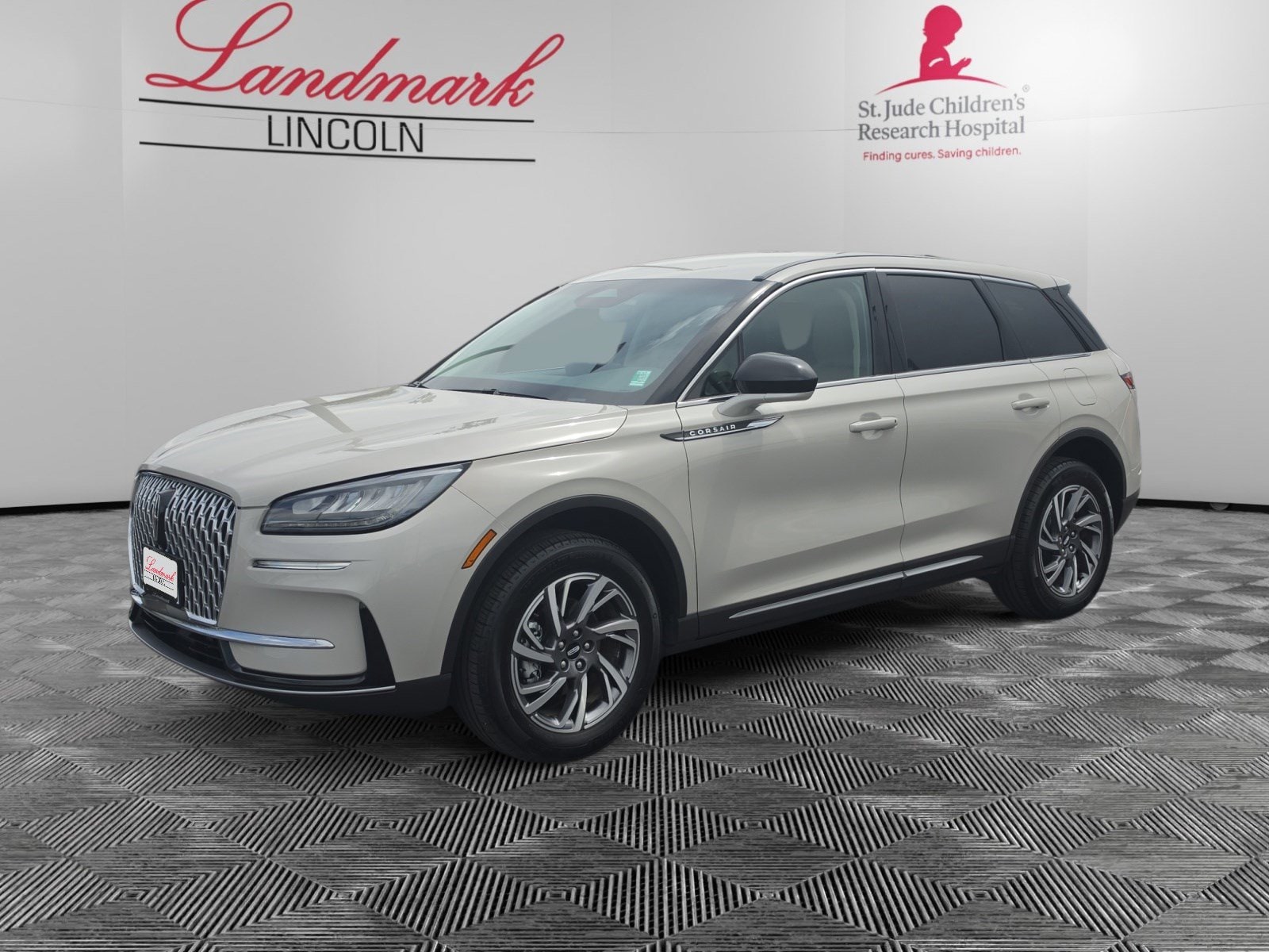 2024 Lincoln Corsair Premiere AWD's photo
