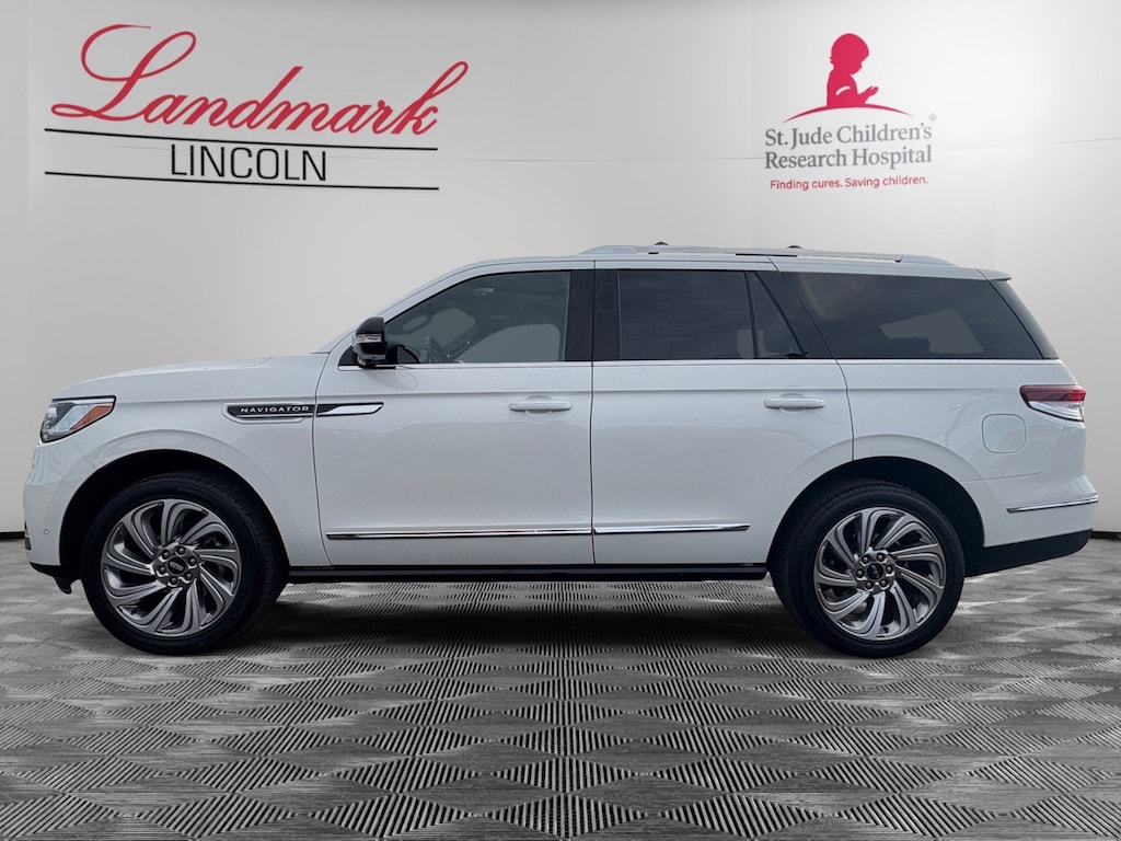 Certified 2024 Lincoln Navigator Premiere Premiere 4x4