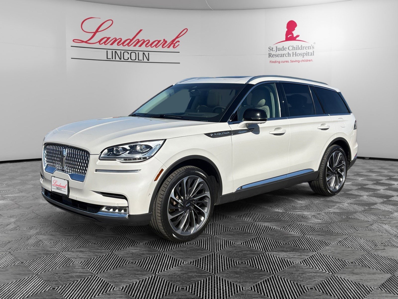 2023 Lincoln Aviator Reserve AWD's photo