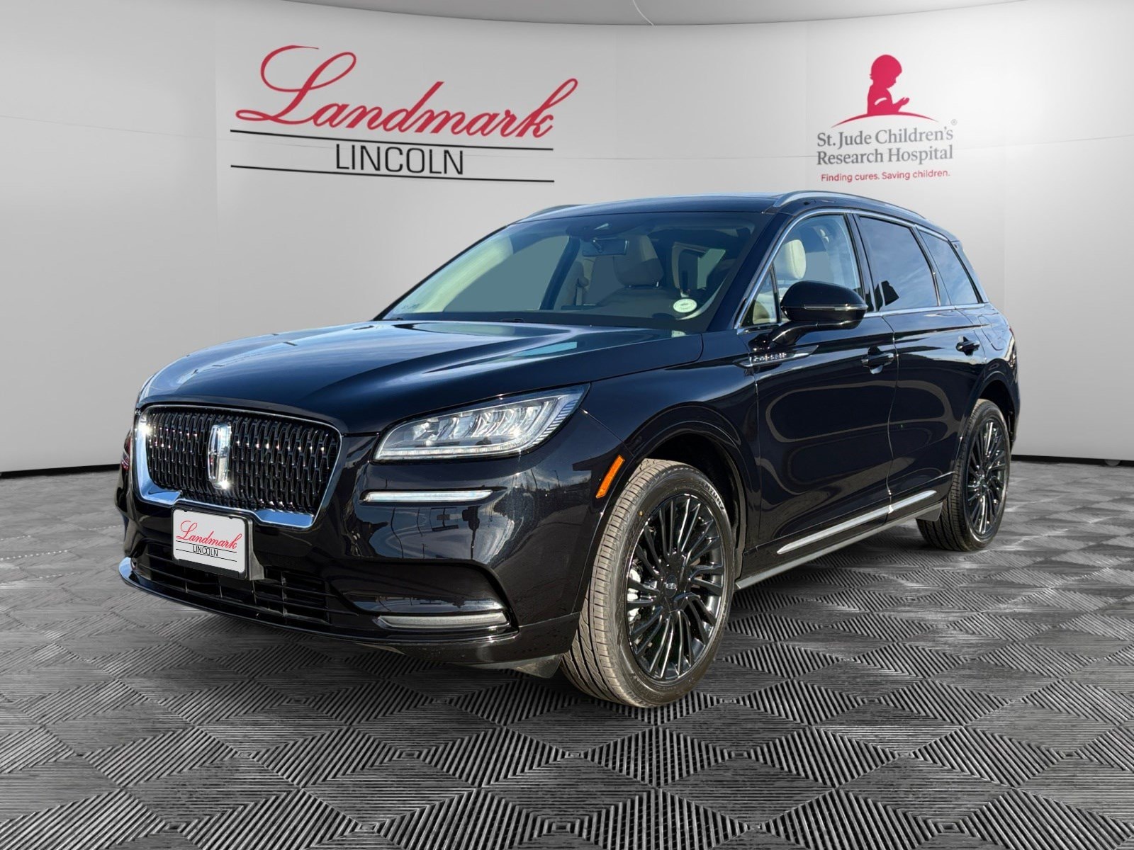 2022 Lincoln Corsair Reserve's photo