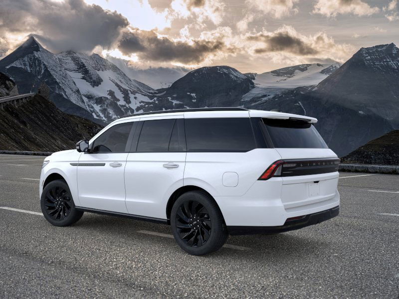 2025 Lincoln Navigator Reserve photo 3