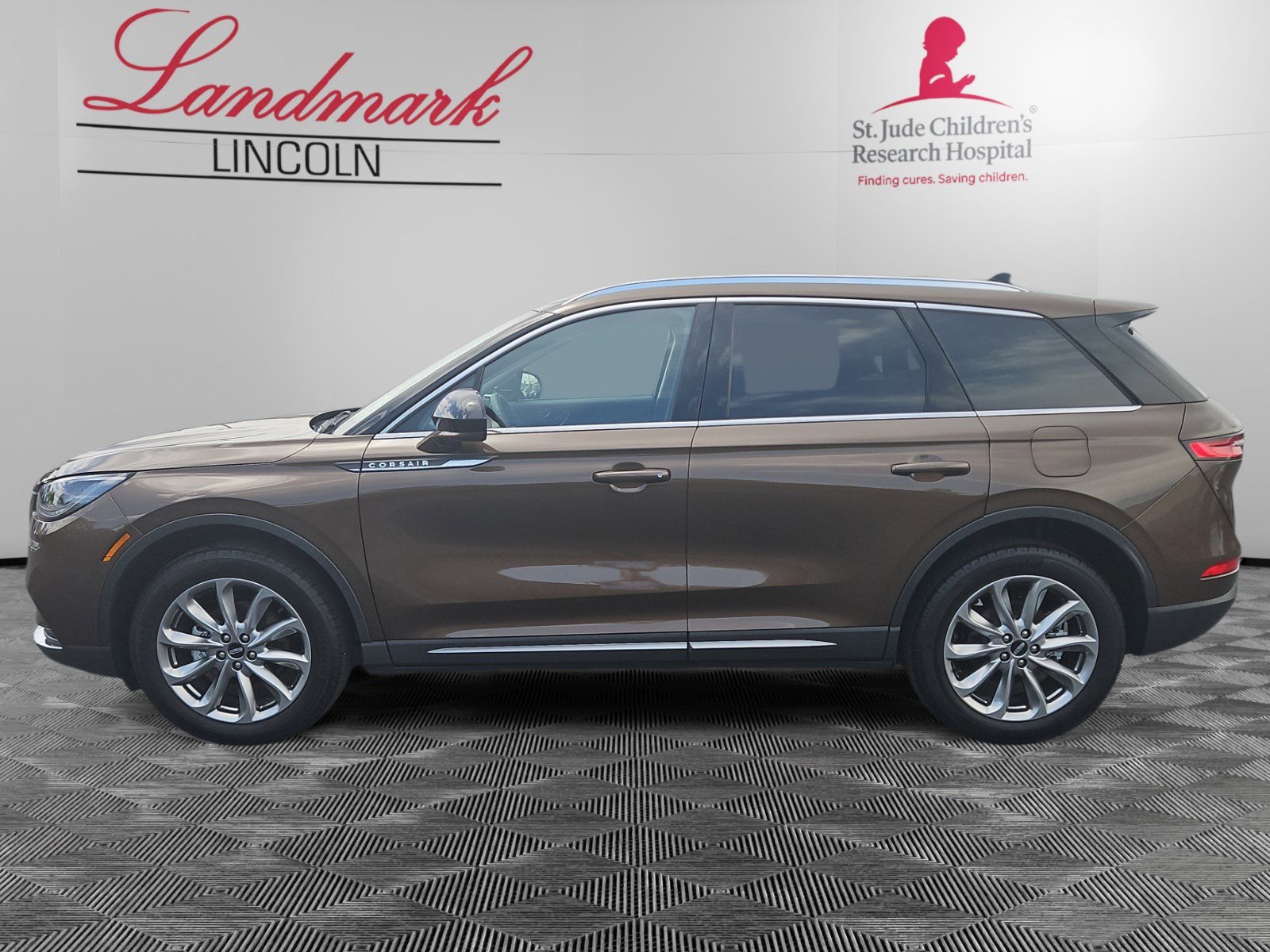 Certified 2022 Lincoln Corsair Base with VIN 5LMCJ1D92NUL02794 for sale in Englewood, CO
