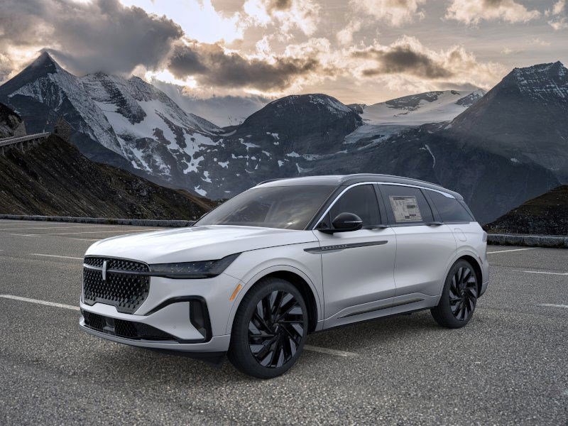 2026 Lincoln Nautilus Black Label's photo