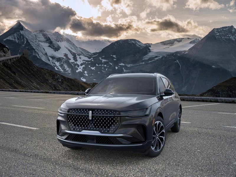 2026 Lincoln Nautilus Reserve photo 2