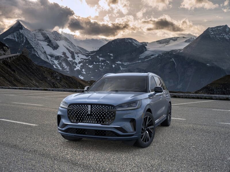 2025 Lincoln Aviator Black Label photo 2