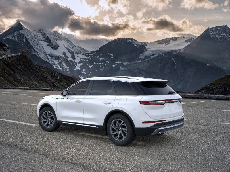 2026 Lincoln Corsair Premiere photo 3