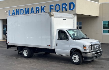2024 Ford Econoline Cutaway w/ 15' Knapheide Box Cab/Chassis