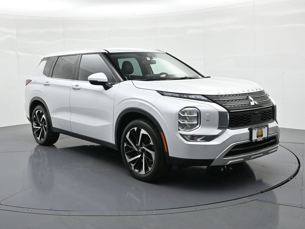 Certified 2023 Mitsubishi Outlander SE SUV